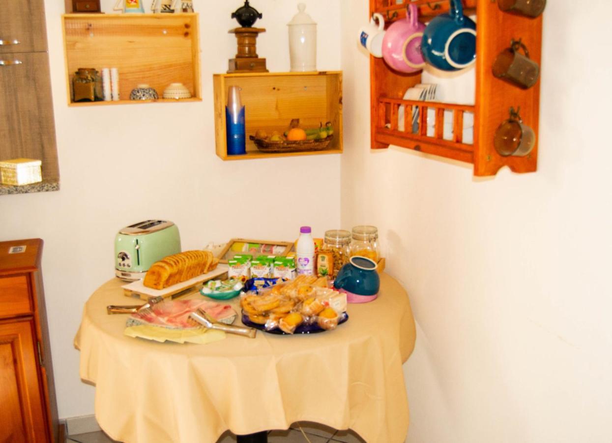 Asherat B&B 카르보니아 외부 사진